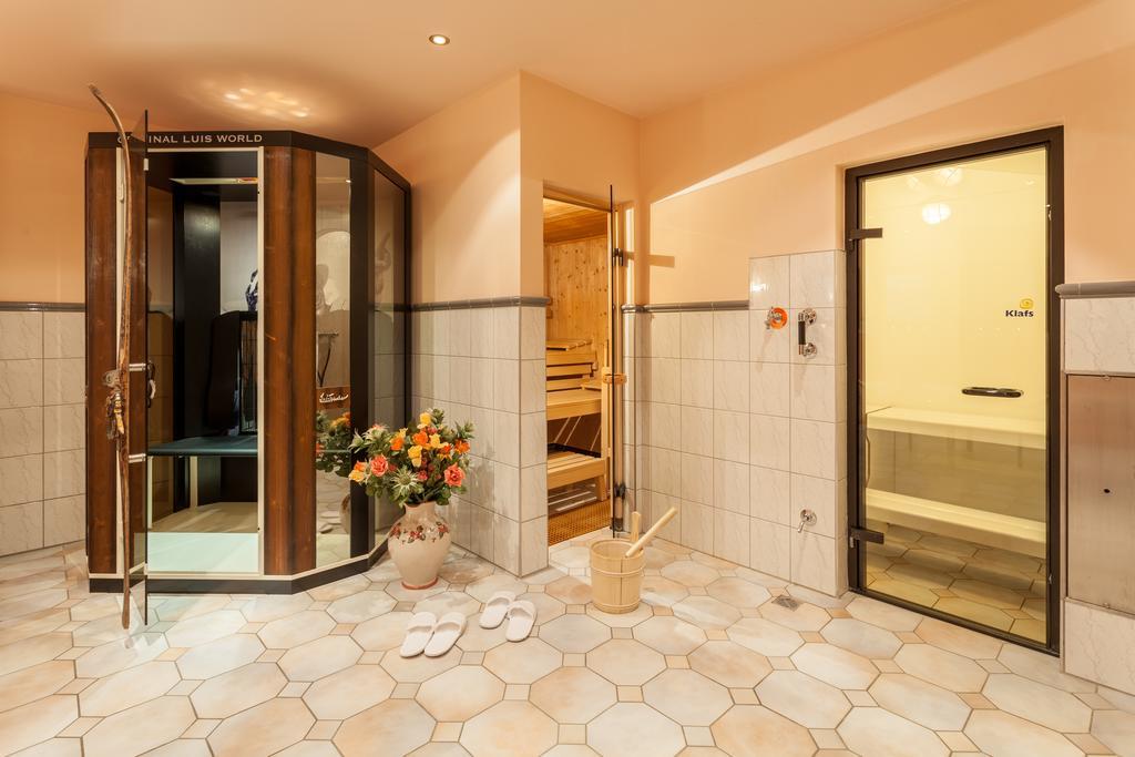 Hotel Garni Hanslerhof " Urlaub Am Bauernhof " แกร์ลอส ภายนอก รูปภาพ