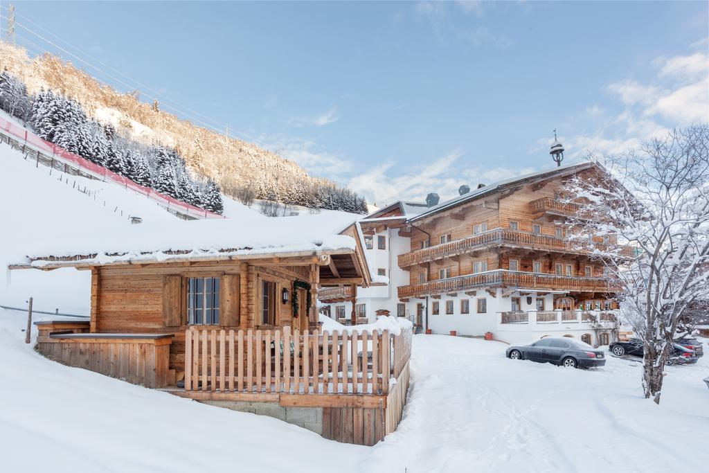 Hotel Garni Hanslerhof " Urlaub Am Bauernhof " แกร์ลอส ภายนอก รูปภาพ