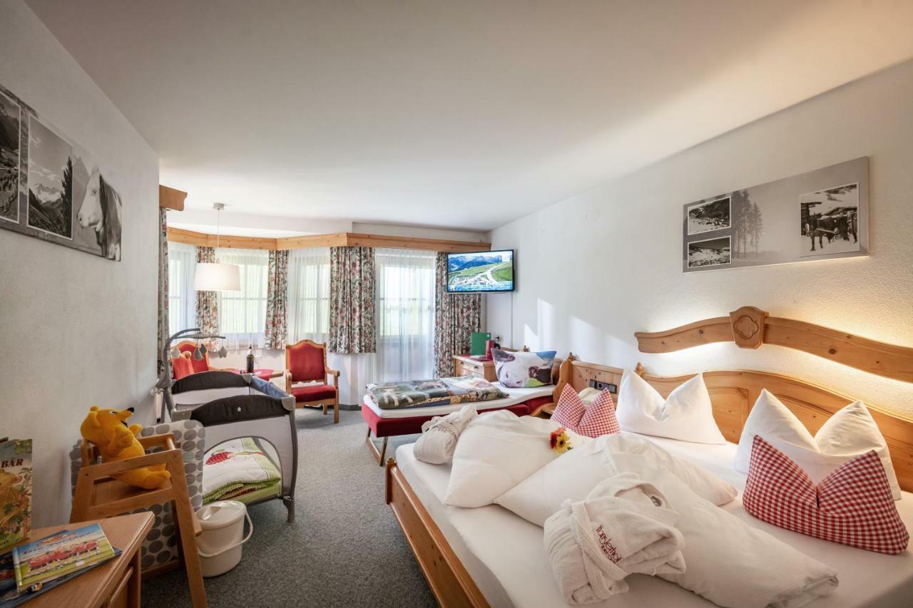 Hotel Garni Hanslerhof " Urlaub Am Bauernhof " แกร์ลอส ภายนอก รูปภาพ